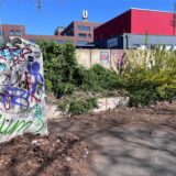 Wieder sauber: Der stark vermüllte Parkplatz am FZW in Dortmund ist zum Teil aufgeräumt worden.
