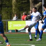 Kevin Großkreutz vom SV Wacker Obercastrop spielt einen Pass.