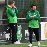 Marc-Andre Kurmann (l.) und Andre Schau können erleichtert sein: Die B-Jugend von GW Erkenschwick hat im siebten Anlauf den ersten Sieg in der Kreisliga A eingefahren.