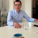 Karsten Schneider (54), Landratskandidat im Kreis Recklinghausen für die SPD zur Kommunalwahl 2025, war jetzt im PottCAS-Studio unserer Redaktion zu Gast.