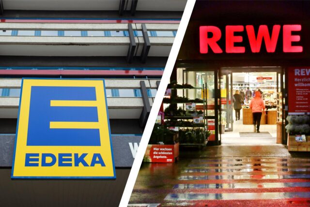 Links ist das Logo von Edeka über einer Filiale zu sehen, rechts betritt eine Kundin eine Rewe-Filiale.