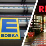 Links ist das Logo von Edeka über einer Filiale zu sehen, rechts betritt eine Kundin eine Rewe-Filiale.