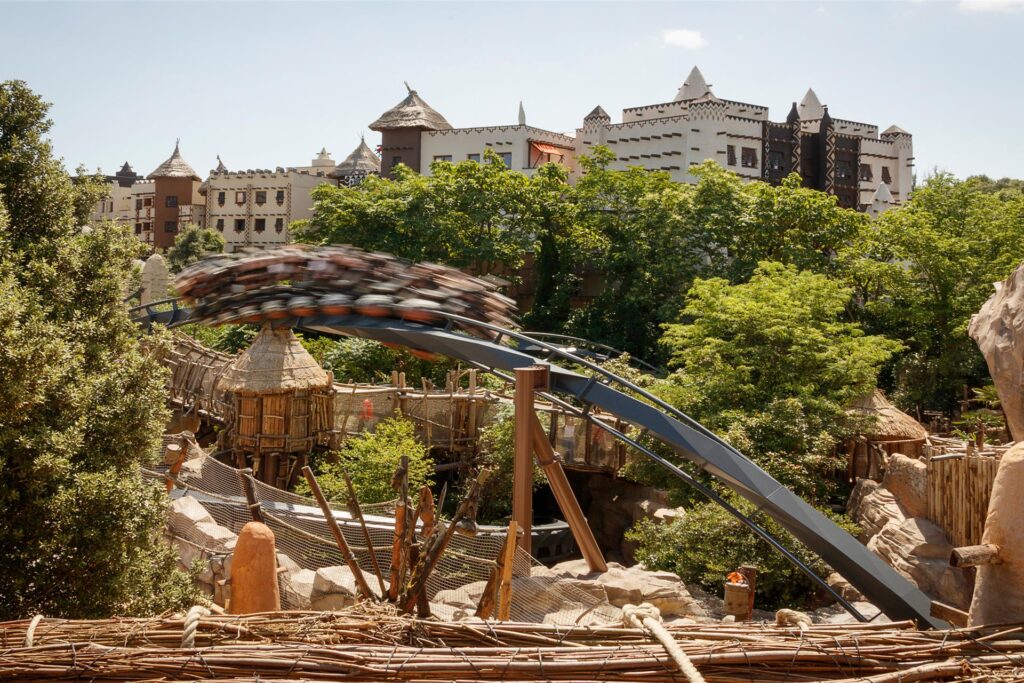 Eine Achterbahn im Phantasialand in Brühl. Eine Achterbahn im Phantasialand in Brühl.