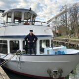 Kapitän Andreas Kracke auf der neuen Henrichenburg
