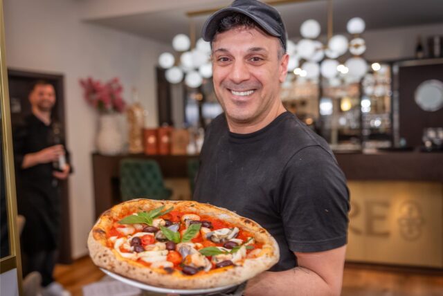 Koch Simone aus dem italienischen Restaurant Imperatore im Dortmunder Kaiserviertel