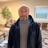 Muharrem Yigit steht auf der Baustelle im „Tam Hamam“.