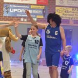 Viel Unterhaltung und gute Stimmung gab es bei den Feierlichkeiten zum 40-jährigen Bestehen der Basketballabteilung des GV Waltrop im Sportzentrum Nord.
