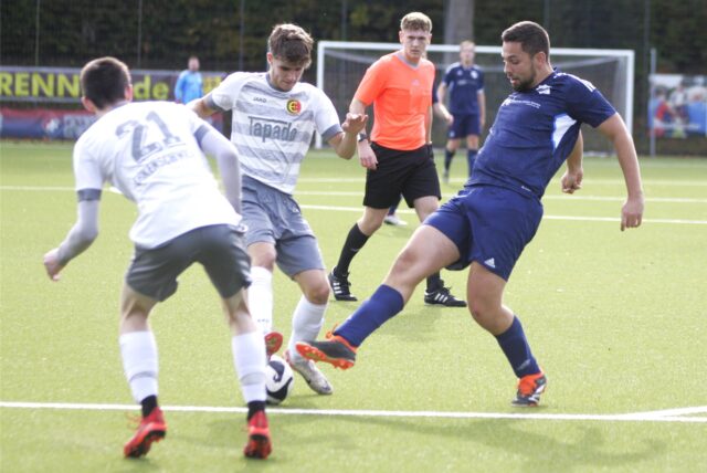 Zum Abstiegsderby zwischen der SG Titania/Rot-Weiß Erkenschwick und der Spvgg. Erkenschwick II kommt es am Ostermontag (21. April).