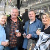 Bei Bier, Snacks und Cocktails fand am Karsamstag (19.04.) das Osterfeuer beim VFB Habinghorst statt. Wir zeigen die vielen Besucher.