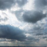 Dunkle Wolken am Himmel