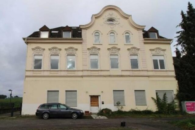 Die Immobilie Suderwichstraße 191 – ein Mehrfamilienhaus mit Rotlicht-Geschichte – wird am 23. April 2025 beim Amtsgericht Recklinghausen zwangsversteigert.