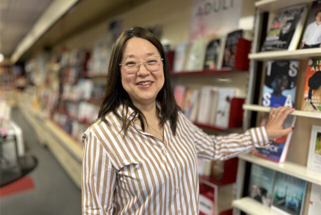 Tiphaine Scholz hat vor knapp einem Jahr die Lippe Buchhandlung in Lünen übernommen. Jetzt rettet sie auch die Leselust in Castrop.