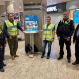 An einem Stand im Marler Stern informierte die Polizei über Alltagsgefahren wie Taschendiebstahl.