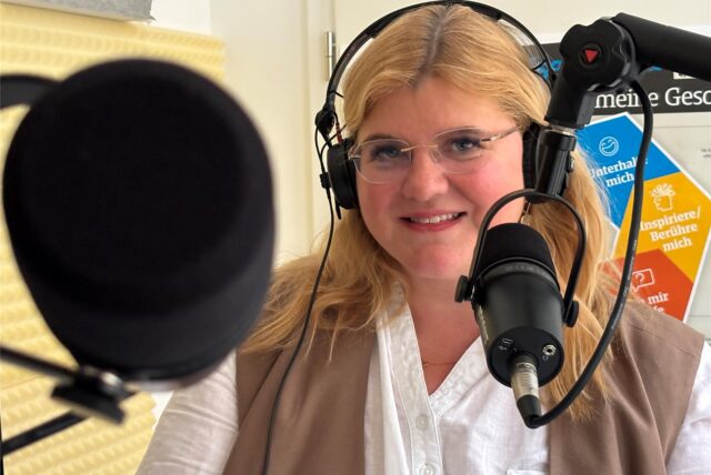 Katrin Lasser-Moryson ist Vorsitzende des Ausschusses, in dem die Politik das Thema Schulen verhandelt. Jetzt war sie im PottCAS zu Gast.