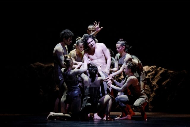 Evan Inguanez ist der Auserwählte in „Le sacre du printemps“.