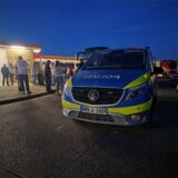 Ein Polizeifahrzeug am Rastplatz Lichtendorf Nord an der A1 in Dortmund