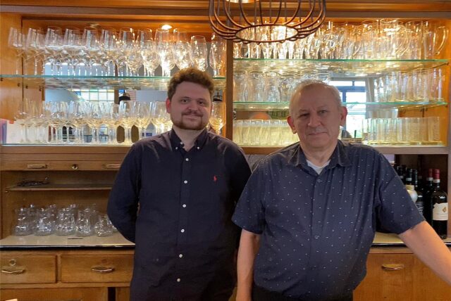 Vincenzo (r.) Parisi führt seit 10 Jahren das Ristorante Enzo. Sohn Angelo (l.) folgt dem Vorbild seines Vaters an einem eigenen Standort.