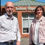 Joachim Schmidt und Martina Möller am Pavillon der Hertener Allgemeinen.
