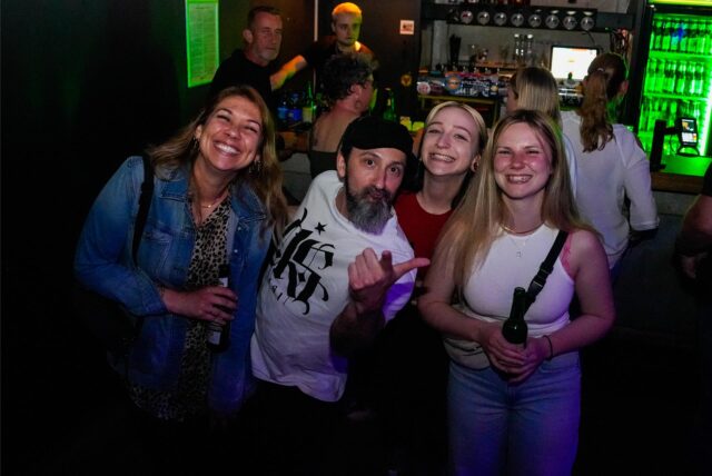 Gute Party, gute Laune: Im FZW haben viele Menschen in den Mai getanzt.