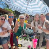 Feiernde Menschen beim 1. Mai in Haltern