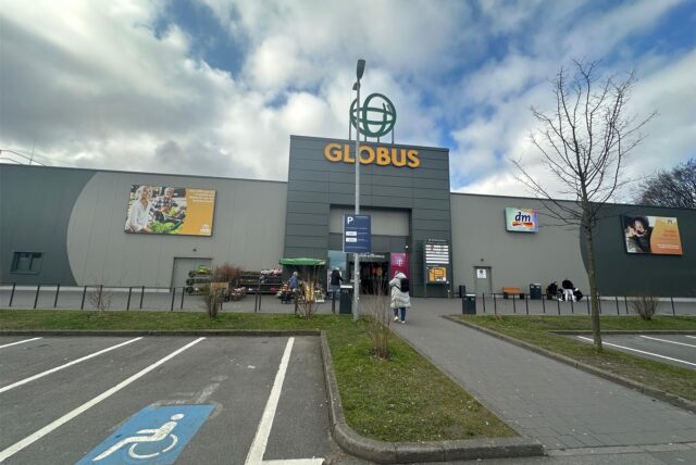 Eingang zum Supermarkt „Globus“ in Castrop-Rauxel