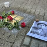 Stolpersteine und ein Foto von Bertha Wieler.
