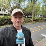 Reporter Philipp Pohl steht an der Unfallstelle auf der Märkischen Straße in Dortmund.