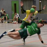 Viel Arbeit mussten der Waltroper HV und Kreisläufer Philipp Gödeke beim Heimsieg gegen die ETG Recklinghausen II verrichten.
