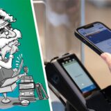 Jemand bezahlt mit einem Smartphone.