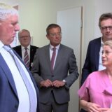 NRW-Minister Karl-Josef Laumann zu Besuch im St. Vincenz-Krankenhaus Datteln.