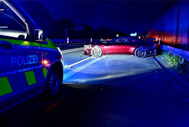 Eine Unfallsituation auf der Autobahn 52 in Marl.