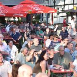 Geierabend bei Tante Amanda ist ein Klassiker. Anfang Juni kommt der Karneval im Sommer wieder in den Biergarten in Westerfilde.
