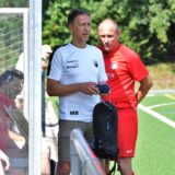SuS Merklindes Ex-Spieler Dietmar Gaida (r.) wird Interimstrainer beim abstiegsgefährdeten Club. Am Sonntag wird er allerdings von einem Team rund um den Sportlichen Leiter Martin Broll (2.v.r.) vertreten.
