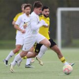 Niklas Trakowski am Ball