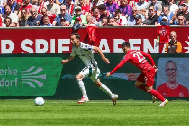Kenan Karaman (l.) versuchte oft vergeblich, das Schalker Spiel anzukurbeln.