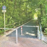 Rampe zur Brücke über die Berliner Straße.