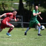 8:2 schlägt GW Erkenschwick II (grüne Trikots) das Team von Kültürspor Datteln II und wahrt die Chance auf den Aufstieg.