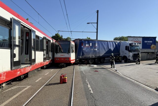 Der Stadtbahn-Unfall auf der Evinger Straße in Dortmund.