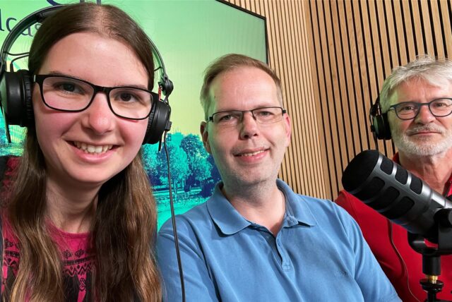 Katharina Göke, Stefan Korte und Thomas Brysch schauen in die Kamera.