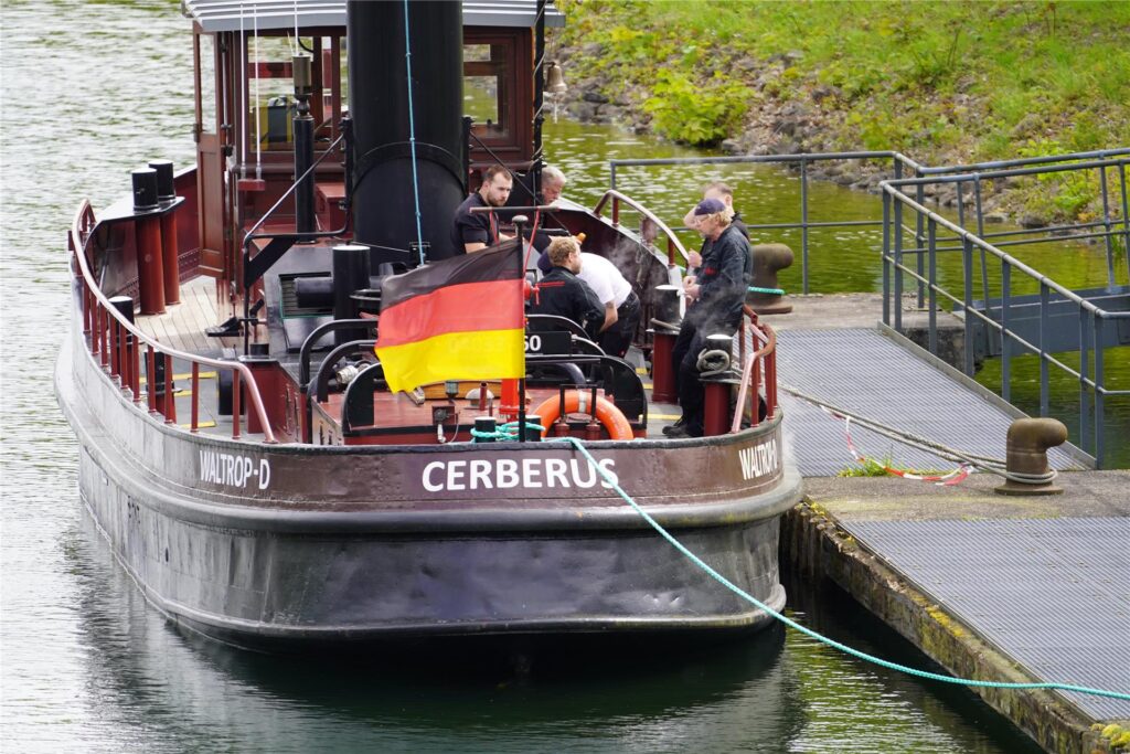 Gäste auf der Cerberus beim Museumsfests am LWL-Museum Gäste auf der Cerberus beim Museumsfests am LWL-Museum
