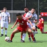 Raphael Tobola (vorn rechts im weißen Trikot) kehrt im Sommer vom SV Westerholt zurück zum TSV Marl-Hüls
