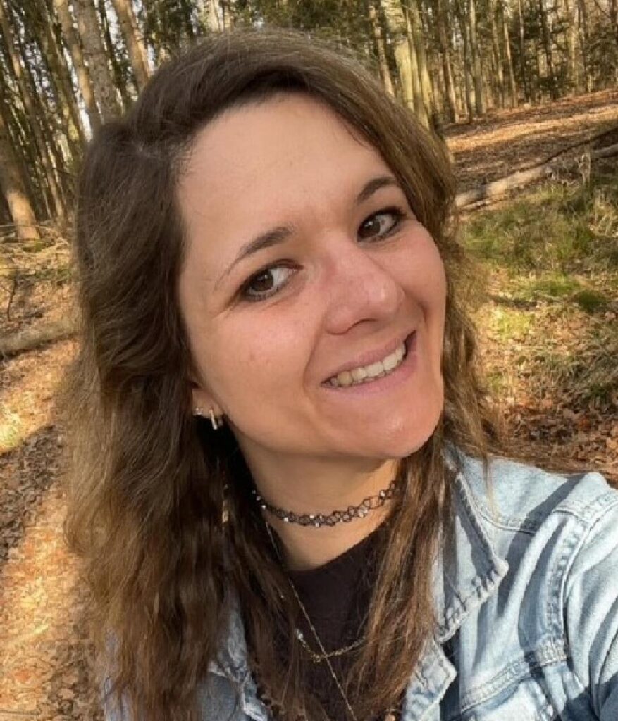 Die Polizei Oberbayern Süd sucht mit diesem Foto nach einer vermissten 30-Jährigen. Die Polizei Oberbayern Süd sucht mit diesem Foto nach einer vermissten 30-Jährigen.