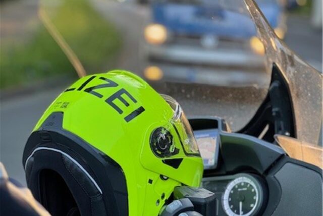 Die Polizei kontrollierte in einer gemeinsamen Aktion mit weiteren Behörden zahlreiche Fahrzeuge in Dortmund.