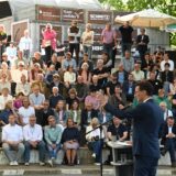 Ministerpräsident Hendrik Wüst sprach am Freitag in Dorsten zu Hunderten von Menschen.