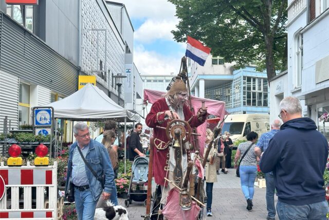 Der Blumenmarkt 2025 in der Hertener Innenstadt.