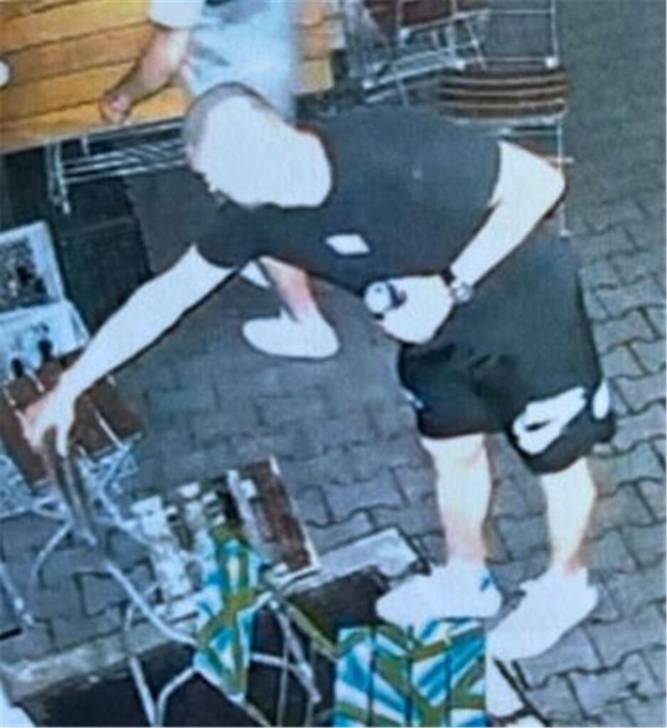 Fahndungsfoto zeigt mutmaßlichen Kneipeneinbrecher in Recklinghausen.