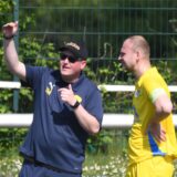 Timo Muth (l.) ist Cheftrainer der Spvg Schwerin in der Bezirksliga 10.