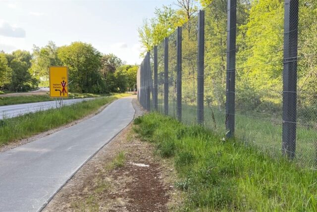 Die Fledermaus-Überflughilfe an der B474n zwischen Waltrop und Datteln.