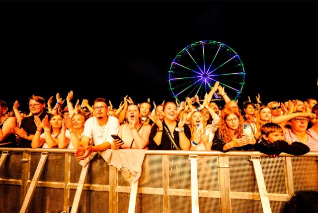 Das Publikum beim Waltroper Parkfest.
