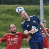 Michael Esser (r.) spielt beim VfR Rauxel.